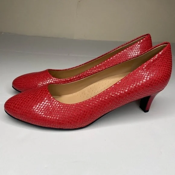 Trotters Fab Red Almond Toe 2” Pump Heel Sz 9.5 - Picture 4 of 13